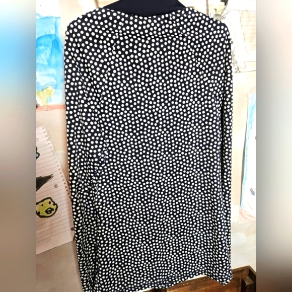 Boden | Black and White Active Quarter Zip - Picture 3 of 6